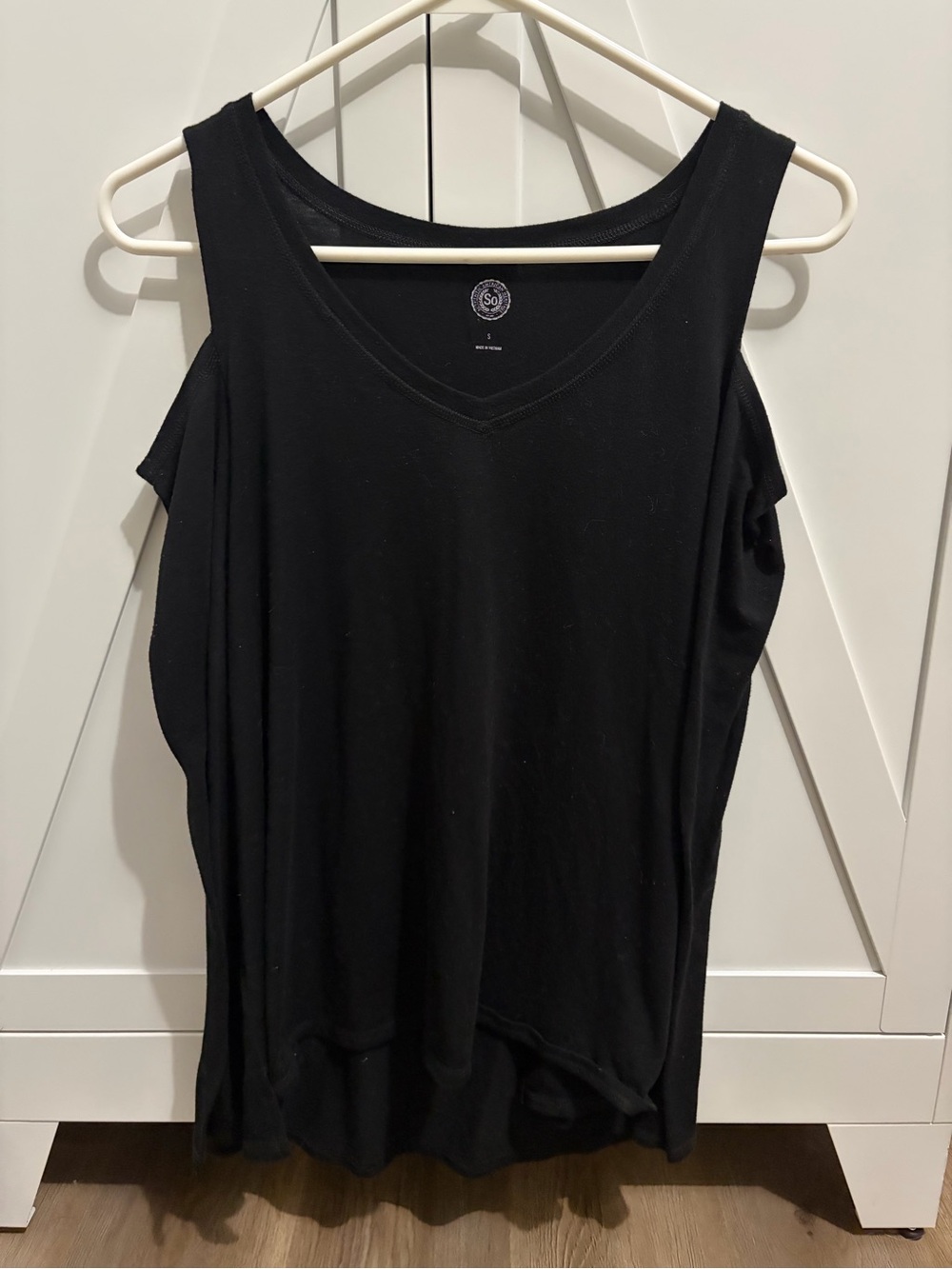 SO Black Cold-Shoulder V-Neck Tank Top